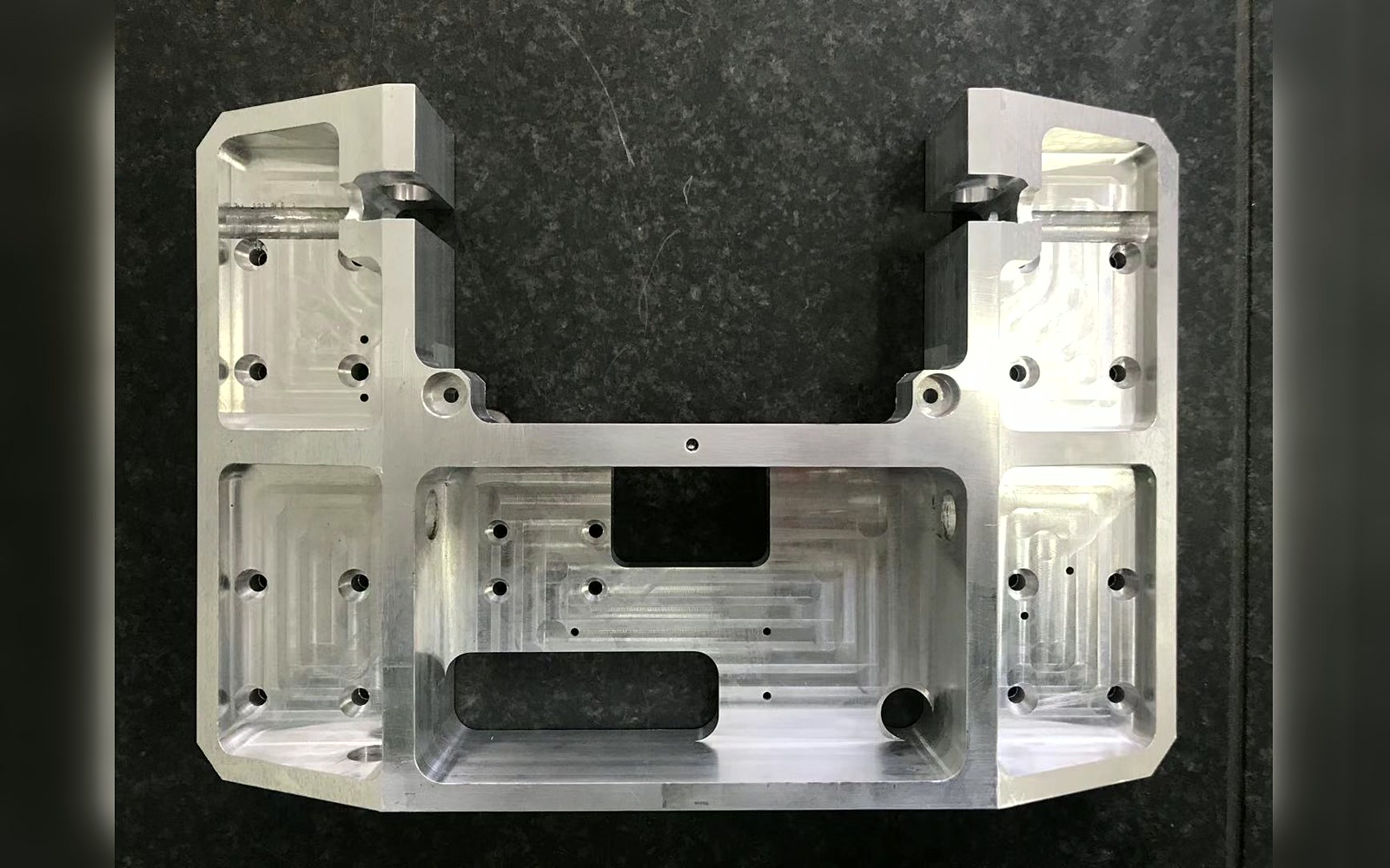 Components image 08